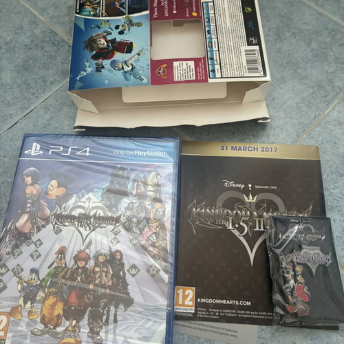 Kingdom Hearts 2.8 Limited Edition PS4 game like new with Disney collectible pin