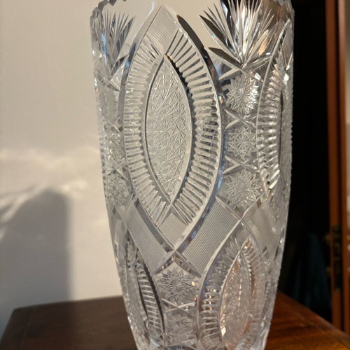 Crystal carved vase like new