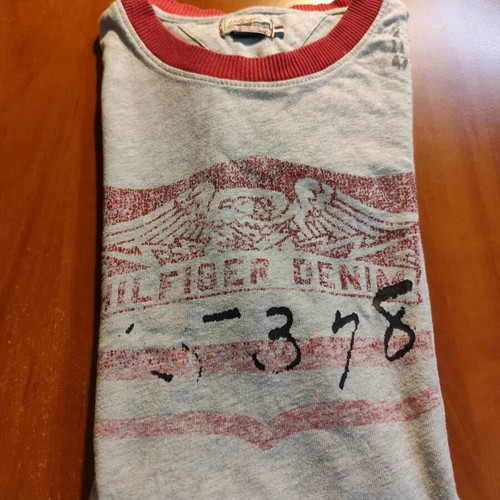 Hilfiger Denim T-shirt used, size M, gray and red