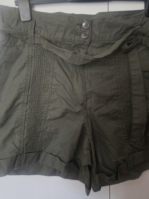 Attrattivo women's khaki shorts like new, size XL, 100% cotton