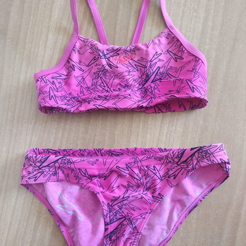 Speedo swimsuit like new, suitable for swimming pool, kids'
