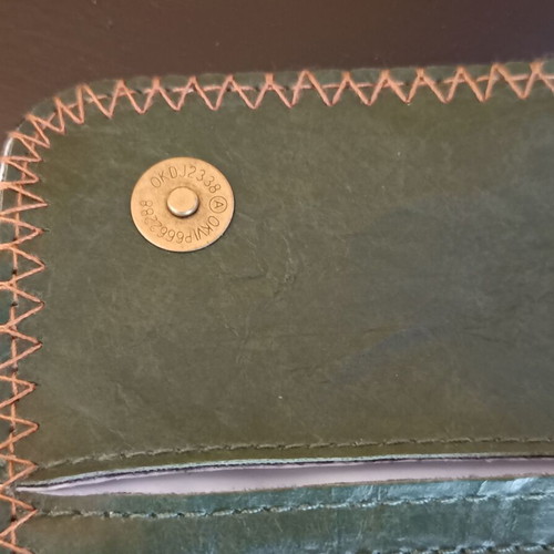 Sif Tobacco Case new, PU leather, black and cypress green