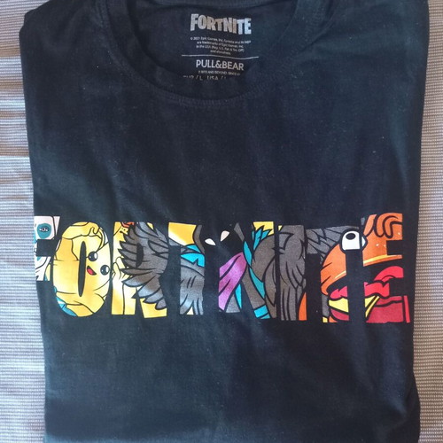 Fortnite T-Shirt Pull & Bear like new, size L, black multicolor