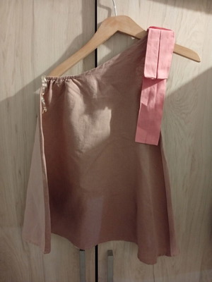 Two In A Castle dress for 4 years old, like new, pink, one shoulder