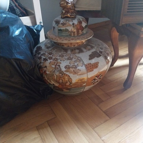 Satsuma vase like new