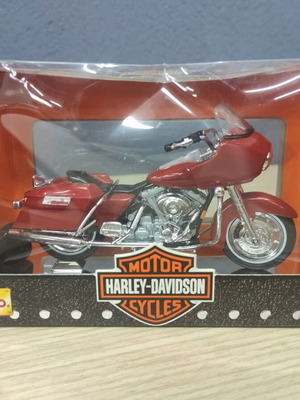 Maisto Harley-Davidson FLTR Road Glide 2000 FL scale model 1/18