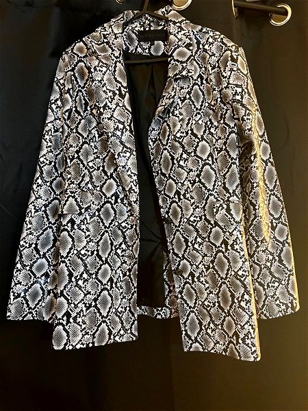 Kendall + Kylie snake print blazer (faux leather) no.L