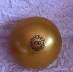 FIG rhythmic ball in gold color