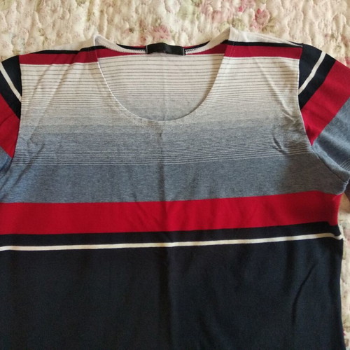 Navy shirt with 3/4 sleeves, slim fit, stretchy