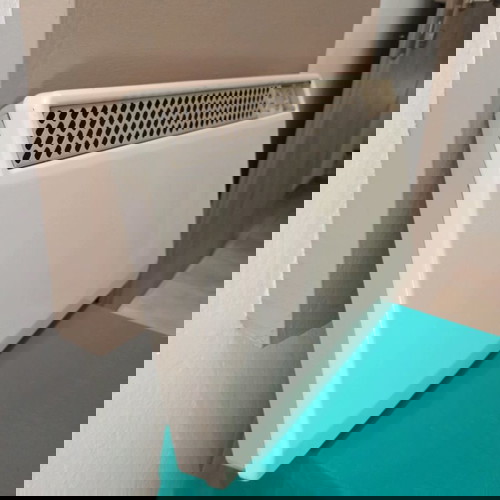 Ηλεκτρικό καλοριφέρ-θερμοπομπός 1500W μεταχειρισμένο τοίχου-δαπέδου