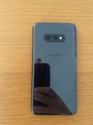 Samsung S10e 64GB dual SIM μεταχειρισμένο, μαύρο, σε εξαιρετική κατάσταση