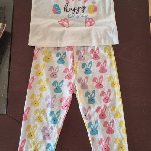 Baby set Easter like new for 18-24 months