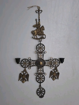 Κρεμαστός Σταυρός Αγίου Γεωργίου με δύο κεριά σαν καινούργιος