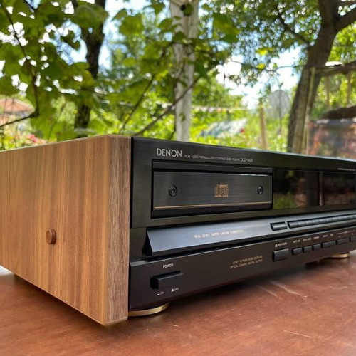 Denon DCD-1420 CD Player like new