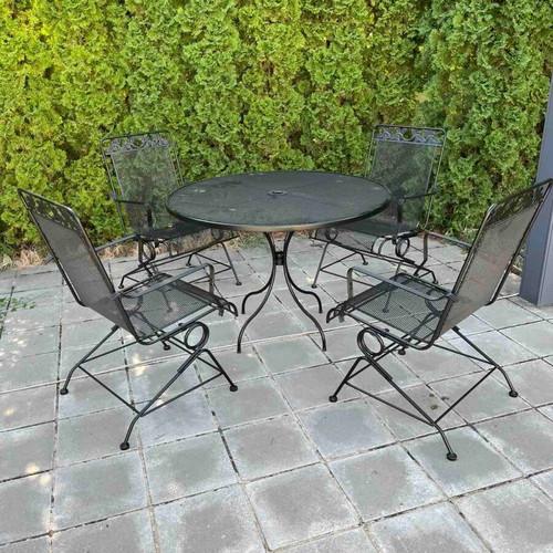 Garden set with 4 chairs and 1 table made of solid iron, new