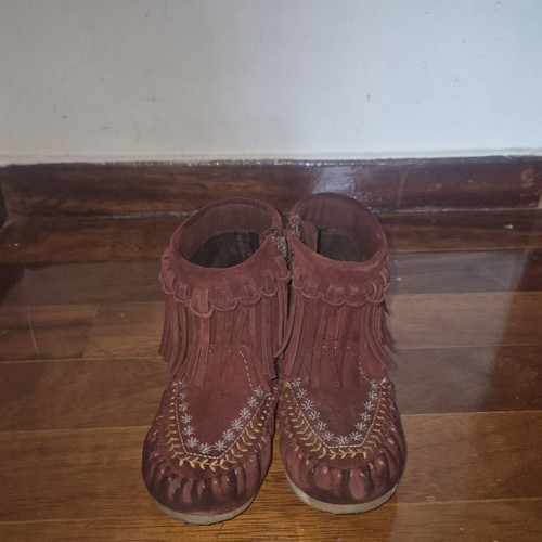 Zara kids boots size 27 like new