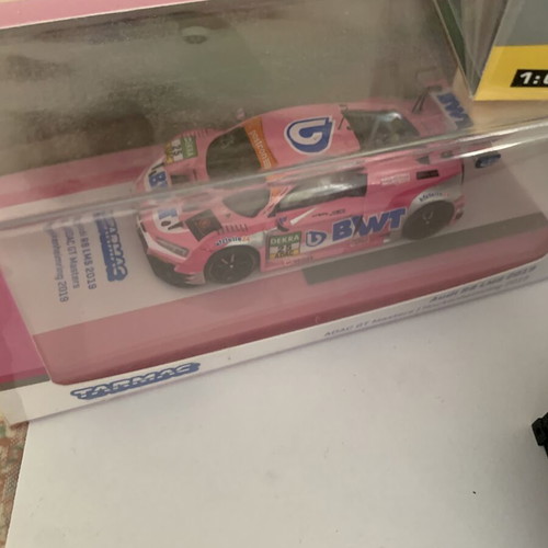 Diecast 1/64 Tarmac R8 LMS new, set