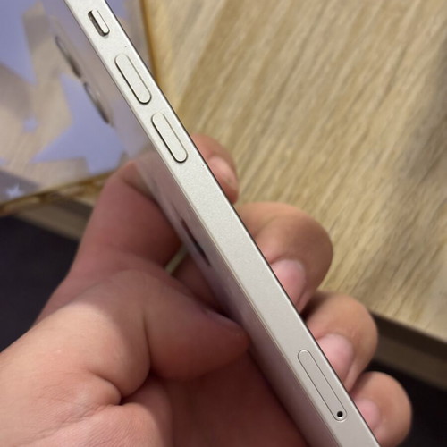 iPhone 12 64GB White unlocked, used, battery health 89% with 3 cases