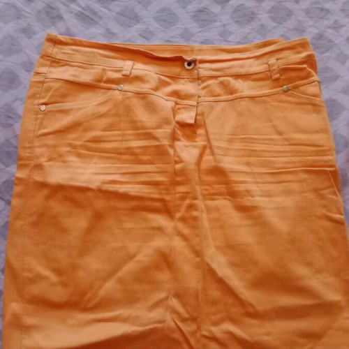 Short skirt like new, orange, size XL