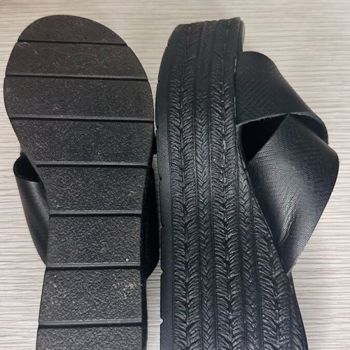 Gianna Kazakou Black Leather Cross-Over Platform Sandals like new, size 38