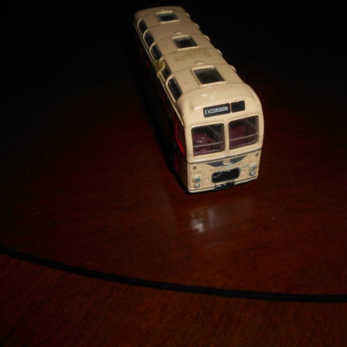 Metal Bristol MW bus used, dimensions 12x4cm