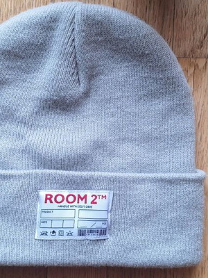 ROOM 2TM σκουφάκι elephant με special box νούμερο 135/222, καινούργιο