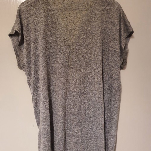 Gray blouse with zipper like new, thin and wide, size XL