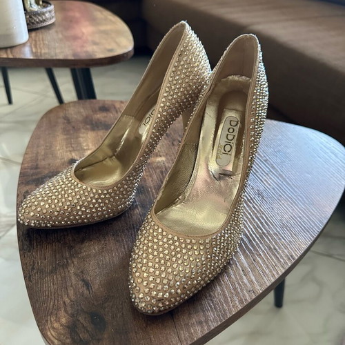 Dodici high heels used, size 37, champagne with rhinestones