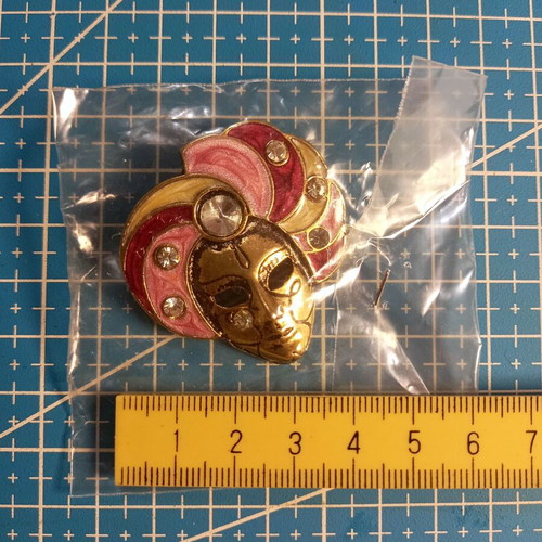Mask pin from Venice carnival new, multicolored