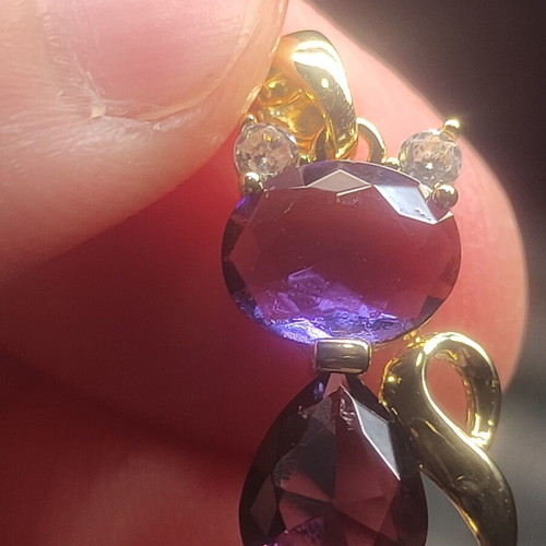Women's necklace with purple stones