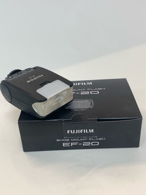 Fujifilm EF-20 flash used, ideal for X100V and X-Pro