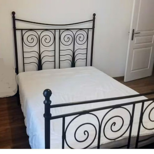 Iron bed frame 140x200 cm, vintage style