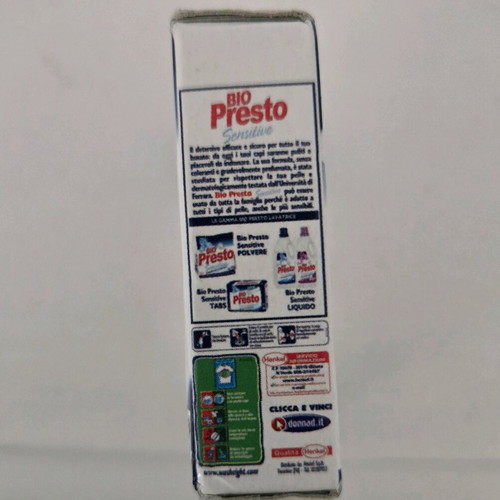 Fridge magnet new from Naples with detergent powder