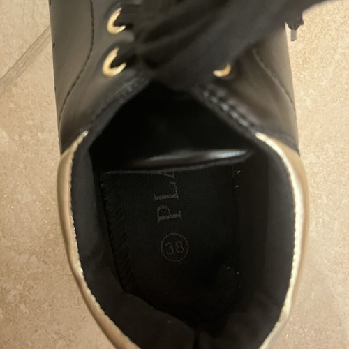 Black platform sneakers size 38 like new with white sole