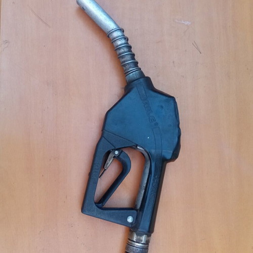 Fuel nozzle Φ20, AILE 11-A, curved aluminum, automatic with 3/4 connector