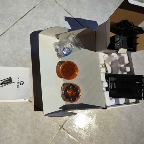 Mighty Medic vaporizer new, full package