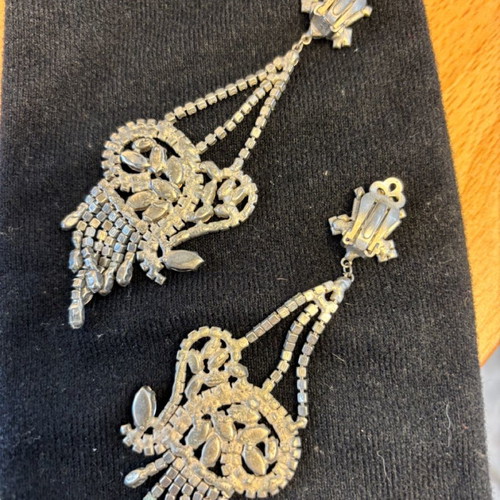 Vintage clip earrings used, 1990