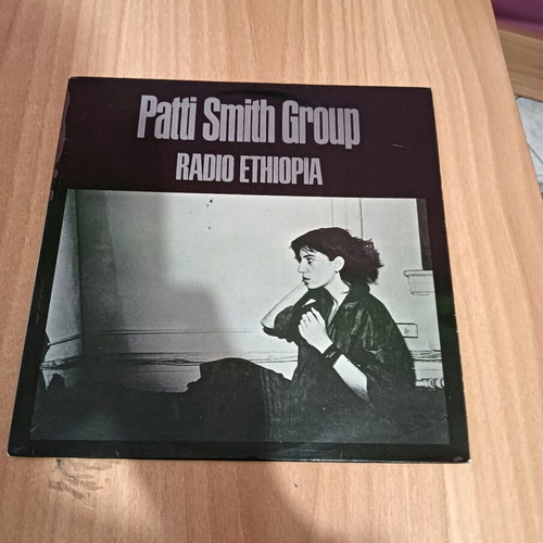 Patty Smith vinyl used