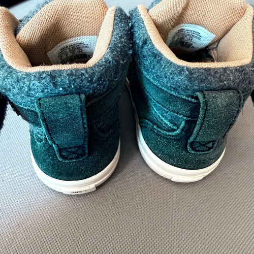 Converse boots used for boys, size 25-27, gray and green