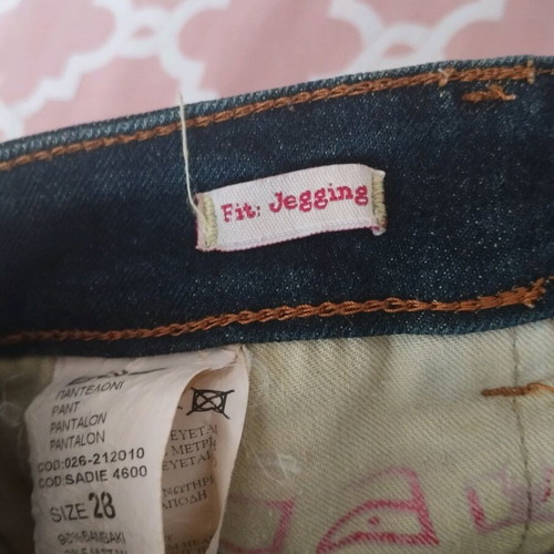 Bsb low-rise skinny jeans size small like new