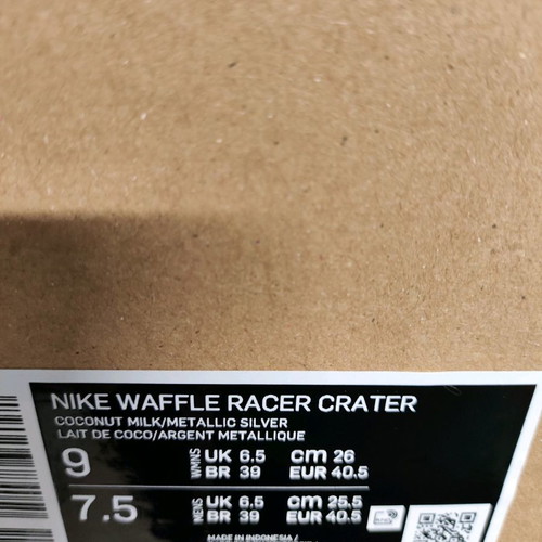 Nike Waffle Racer Crater athletic shoes new, size 40.5