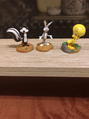 Φιγούρες Looney Tunes σαν καινούργιο, σετ 3 τεμαχίων