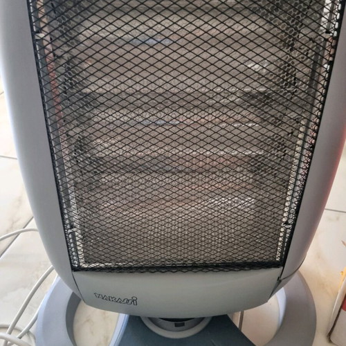 Halogen heater 1200W like new