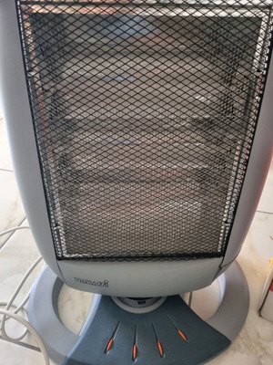 Halogen heater 1200W like new