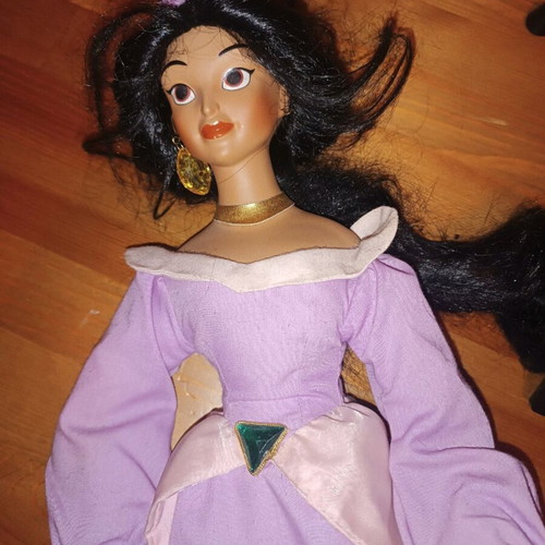 Porcelain doll Yasmine used from Aladdin by Disney