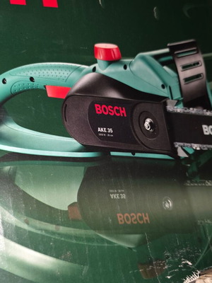 Bosch Electric Chainsaw 1900 W 35cm blade AKE 35 new