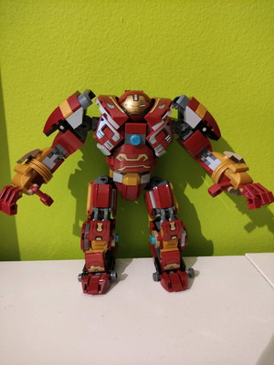 Lego The Hulkbuster like new with box and instructions