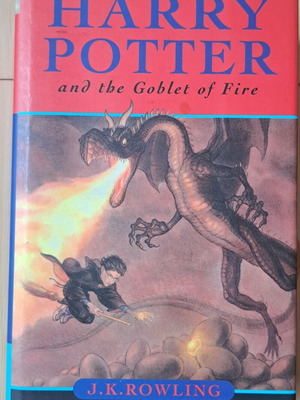 Harry Potter and the Goblet of Fire hardcover like new, English