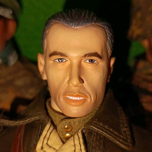 Russian Officer Figure WW2 used, 1/6 scale Dragon model