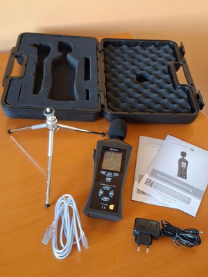 Sound Level Meter PCE-322A like new with Calibration Certificate